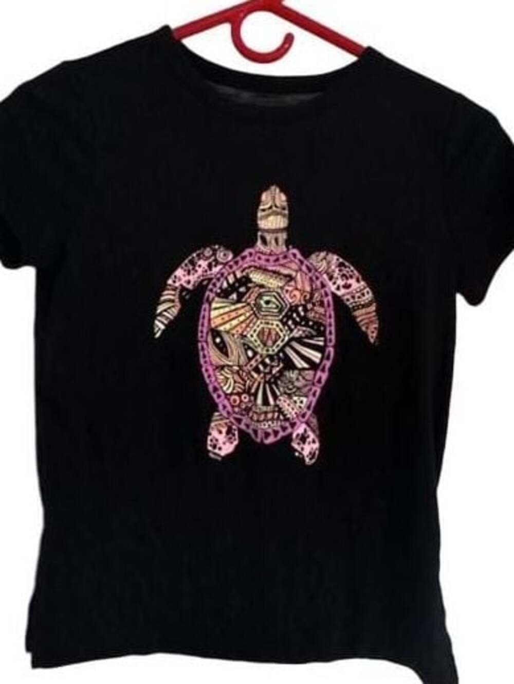 Mudd Girls Black Short Sleeve T-Shirt with Colorful Tribal Sea Turtle Graphic Si